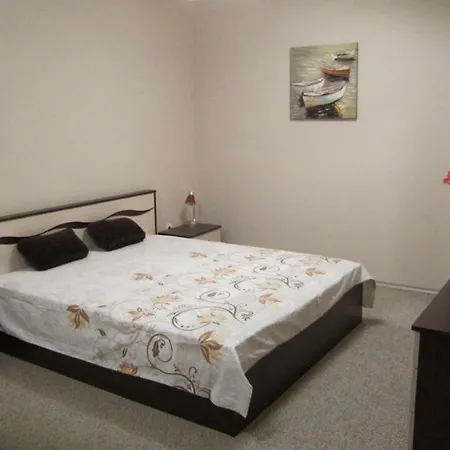 Apartment 18 *